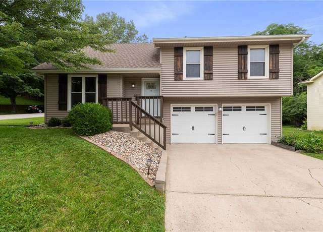 Property at 6823 N Mercier St, Kansas City, MO 64118, 3 beds, 2 baths