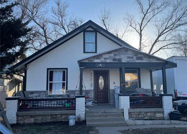 Property at 2937 N 27th St, Kansas City, KS 66104, 3 beds, 2 baths