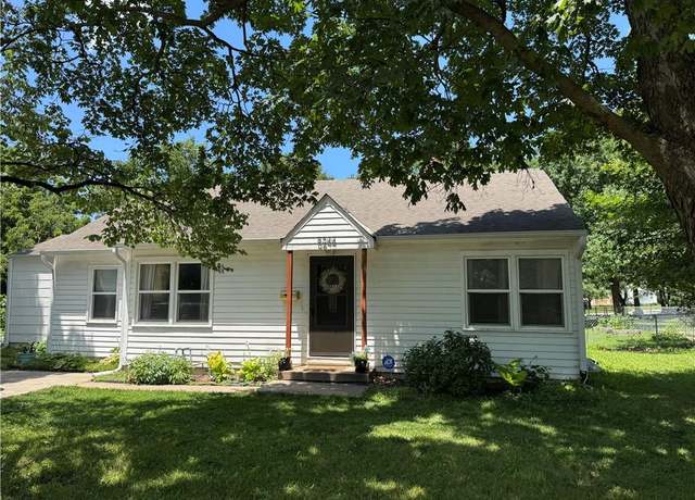Property at 8244 Santa Fe Dr, Overland Park, KS 66204, 3 beds, 2 baths