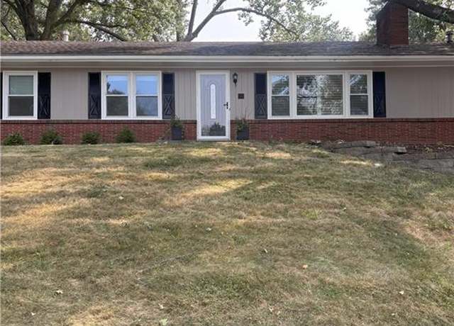 Property at 17 NW 43rd St, Kansas City, MO 64116, 3 beds, 2 baths