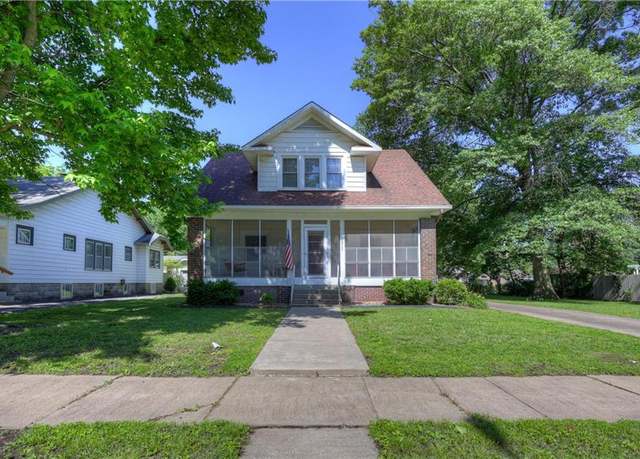Property at 1912 S Locust N/A, Pittsburg, KS 66762, 5 beds, 2.5 baths