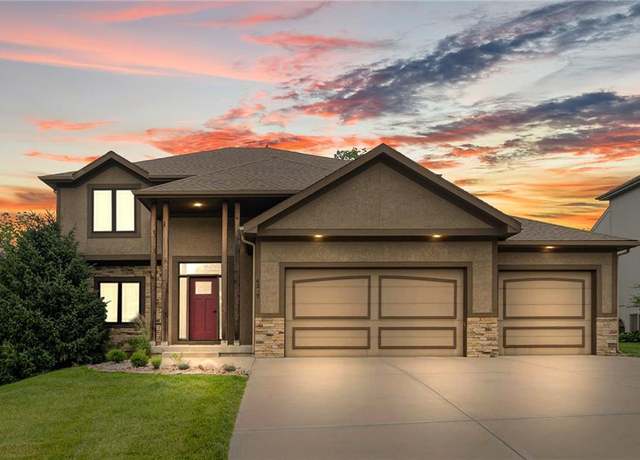 Property at 6327 N Britt Ave, Kansas City, MO 64151, 5 beds, 4.5 baths
