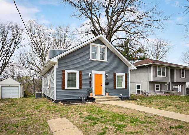 Property at 1326 S Spring St, Independence, MO 64055, 5 beds, 2 baths