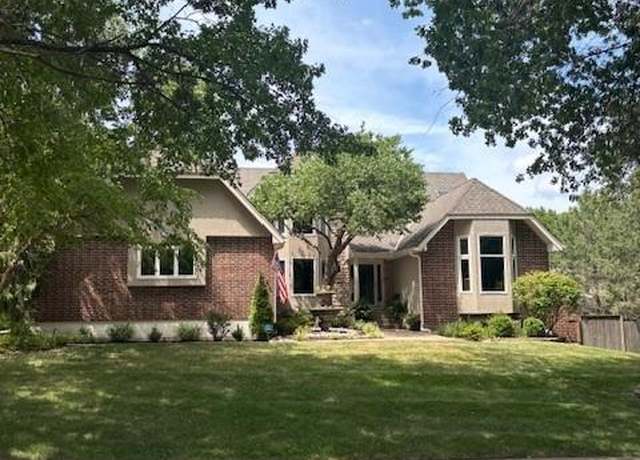 Property at 2204 W 127th St, Leawood, KS 66209, 5 beds, 4.5 baths