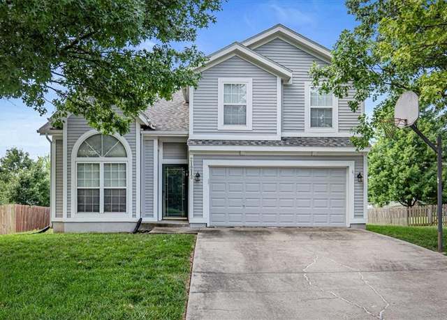 Property at 21213 W 51st Ter, Shawnee, KS 66218, 3 beds, 2 baths