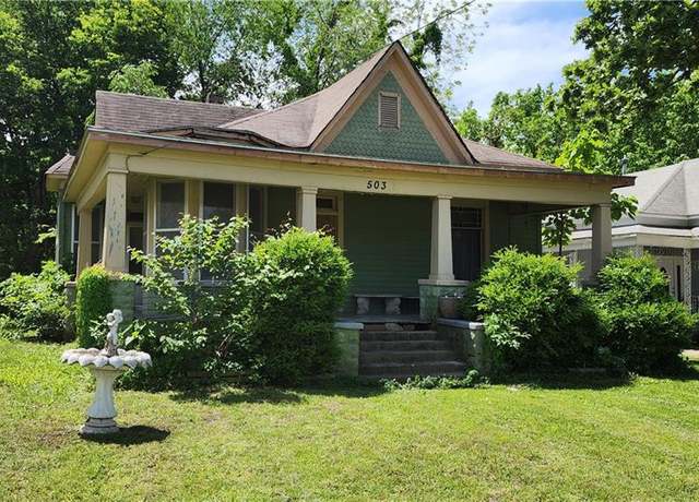Property at 503 W 4th St, Pittsburg, KS 66762, 4 beds, 1.5 baths