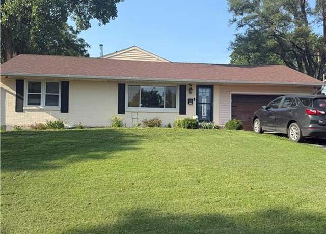 Property at 202 NW 65th St, Gladstone, MO 64118, 3 beds, 2.5 baths