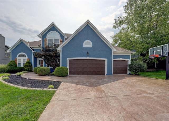 Property at 13816 Haskins St, Overland Park, KS 66221, 4 beds, 4.5 baths