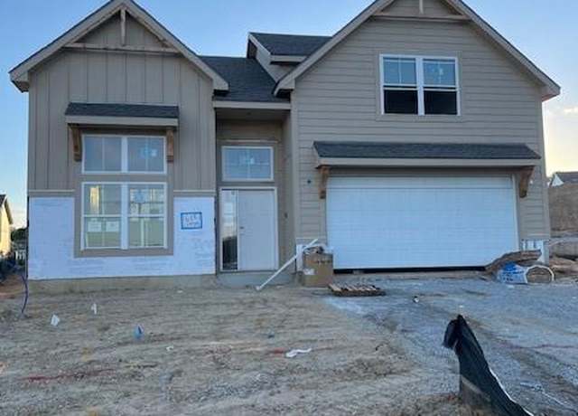 Property at 16181 Ryan Cir, Parkville, MO 64152, 3 beds, 2.5 baths
