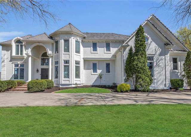 Property at 1723 Lake Alvamar Dr, Lawrence, KS 66047, 5 beds, 5.5 baths