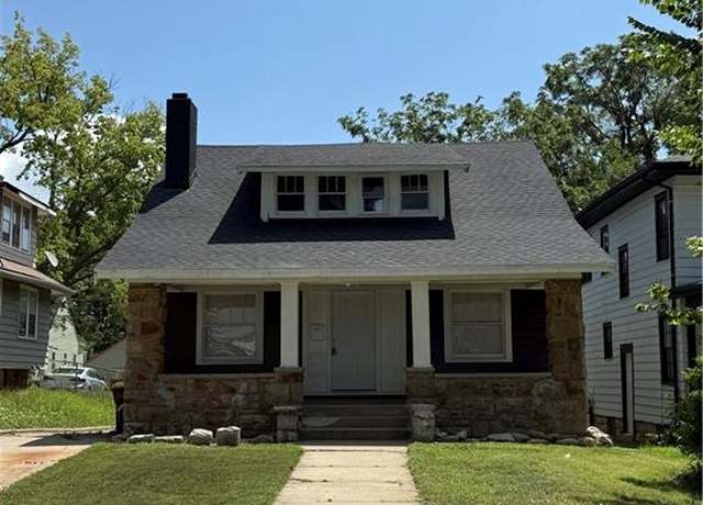 Property at 4419 Benton Blvd, Kansas City, MO 64130, 3 beds, 1.5 baths