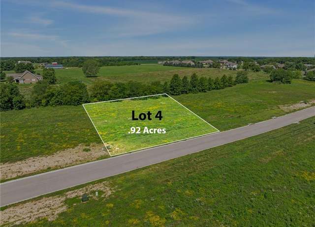 Property at 13308 Winner's Cir, Smithville, MO 64089