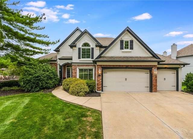 Property at 10134 N Montgall Ave, Kansas City, MO 64155, 5 beds, 4.5 baths