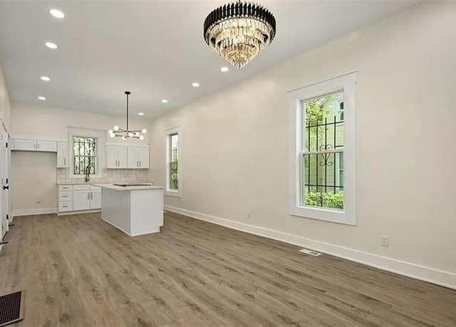 Property at 3202 E 21st St, Kansas City, MO 64127, 3 beds, 1.5 baths