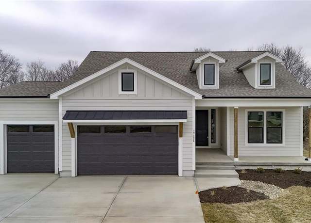 Property at 12440 NW Appaloosa St, Platte City, MO 64079, 4 beds, 3 baths