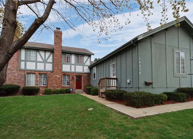 Property at 10210 Edelweiss Cir, Shawnee, KS 66203, 3 beds, 1.5 baths