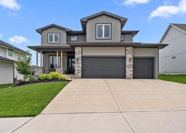 Property at 15229 W 171st Pl, Olathe, KS 66062, 4 beds, 3.5 baths
