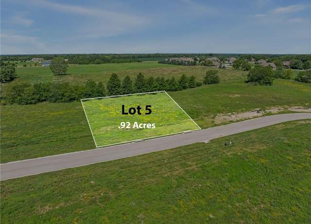 Property at 13312 Winner's Cir, Smithville, MO 64089