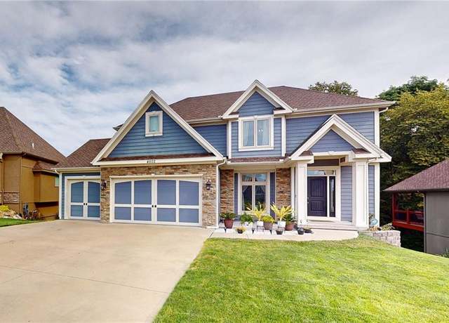 Property at 4602 NW Verona Dr, Riverside, MO 64150, 4 beds, 4.5 baths