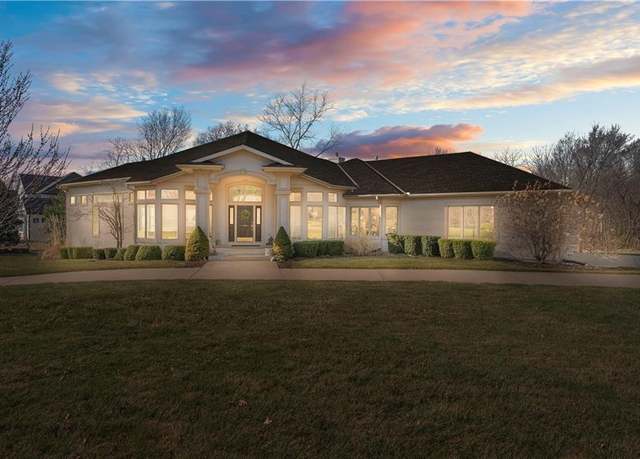 Property at 6402 Warwick St, Shawnee, KS 66218, 4 beds, 4 baths