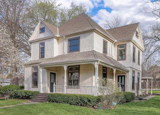 Property at 500 W Mechanic St, Harrisonville, MO 64701, 4 beds, 2.5 baths