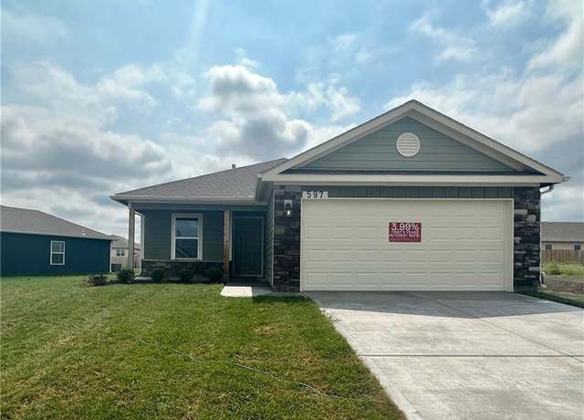 Property at 597 W Fountain St, Gardner, KS 66030, 4 beds, 2 baths