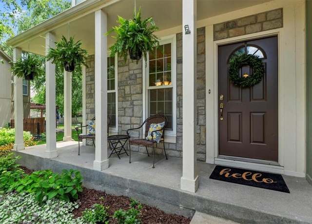 Property at 14155 W 147th Ter, Olathe, KS 66062, 4 beds, 2.5 baths