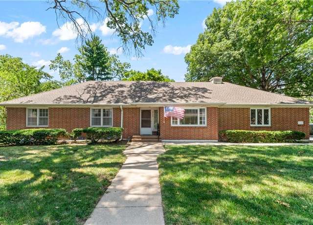 Property at 4706 Hedges Ave, Kansas City, MO 64133, 4 beds, 3 baths