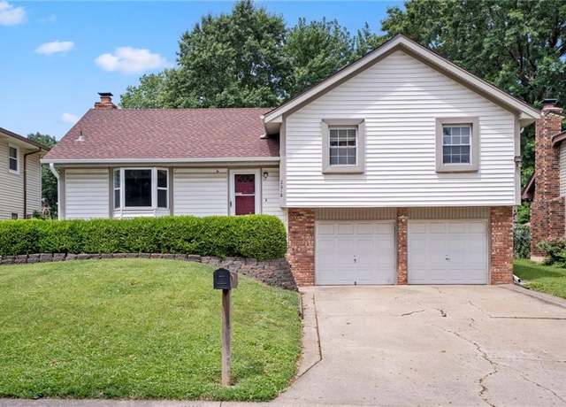 Property at 2818 S 54 St, Kansas City, KS 66106, 3 beds, 2.5 baths