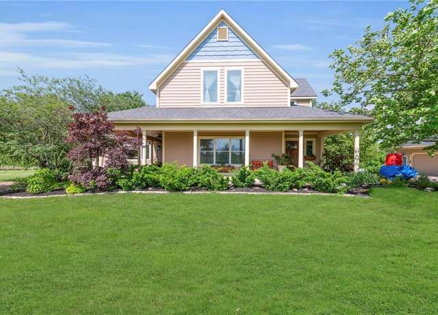 Property at 11261 238 St, Lawrence, KS 66044, 3 beds, 2.5 baths