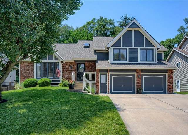 Property at 5712 N Mayview Ave, Kansas City, MO 64151, 4 beds, 3 baths