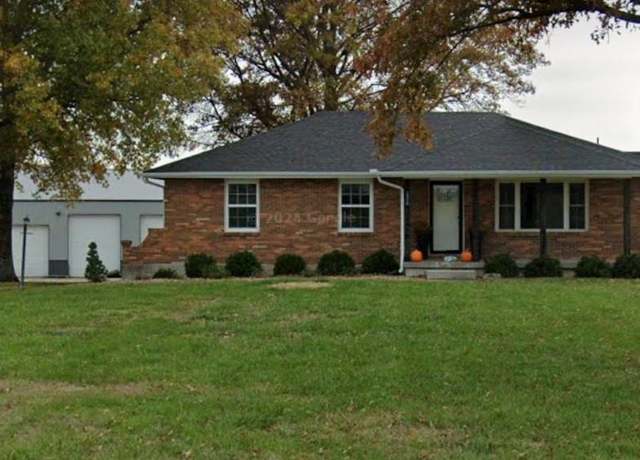 Property at 18275 182nd St, Tonganoxie, KS 66086, 3 beds, 2.5 baths