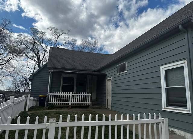 Property at 480 Wallace Ave, Kansas City, MO 64125, 3 beds, 1 bath