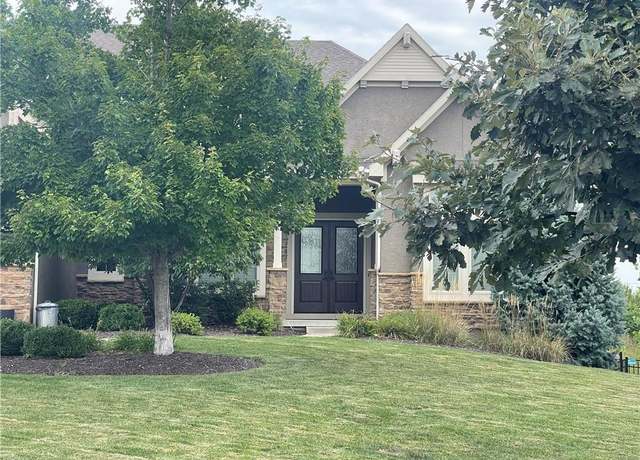 Property at 16125 Earnshaw St, Overland Park, KS 66221, 4 beds, 4.5 baths