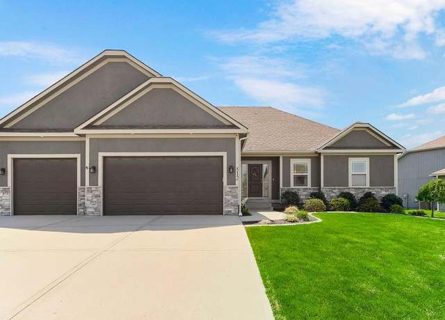 Property at 512 Linden Dr, Blue Springs, MO 64014, 4 beds, 3 baths