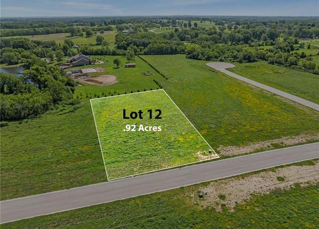 Property at 13307 Winner's Cir, Smithville, MO 64089