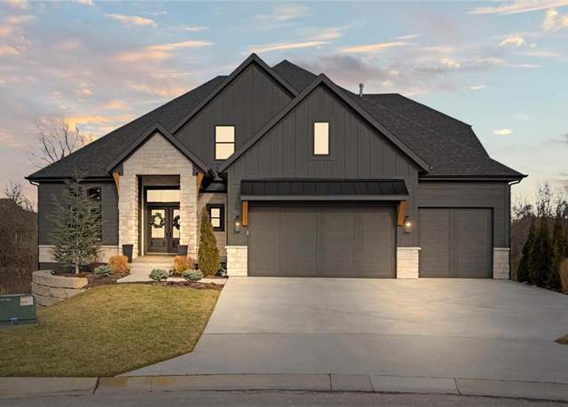 Property at 15513 W 166th St, Olathe, KS 66062, 4 beds, 4.5 baths