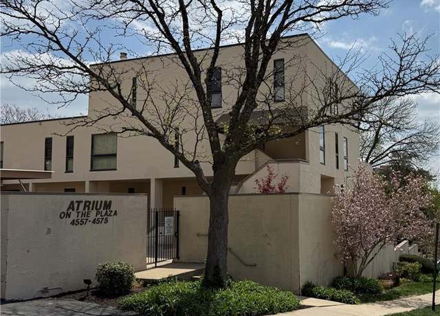 Property at 4579 Walnut St, Kansas City, MO 64111, 1 bed, 1.5 baths