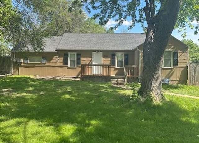 Property at 3805 Laurel Ave, Kansas City, MO 64133, 3 beds, 2 baths
