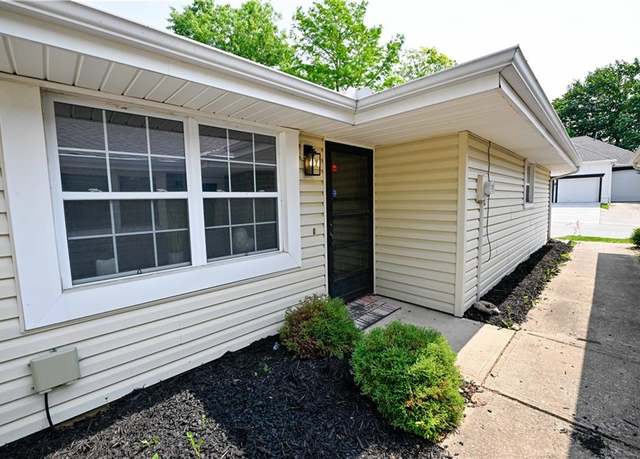 Property at 2805 NW 3rd Ter, Blue Springs, MO 64014, 2 beds, 2 baths