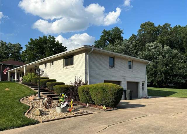 Property at 21 Stonecrest N/A, St Joseph, MO 64506, 3 beds, 2.5 baths