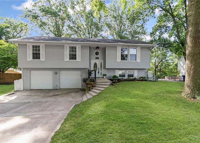 Property at 217 Orourke Dr, Platte City, MO 64079, 3 beds, 2.5 baths