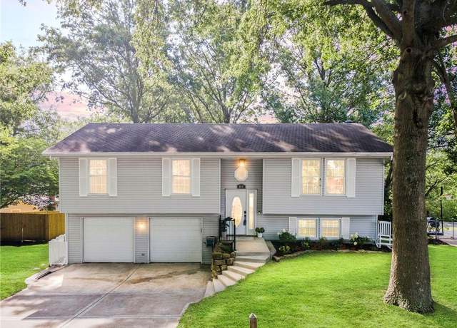 Property at 217 Orourke Dr, Platte City, MO 64079, 3 beds, 2.5 baths