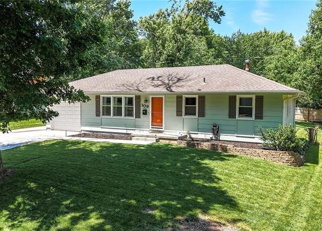 Property at 109 N 1st St, Blue Springs, MO 64014, 3 beds, 1 bath