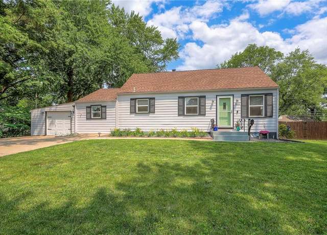 Property at 7600 W 64th St, Mission, KS 66202, 3 beds, 2 baths