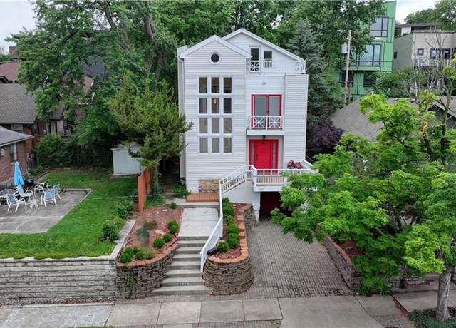 Property at 4738 Holly St, Kansas City, MO 64112, 2 beds, 2.5 baths