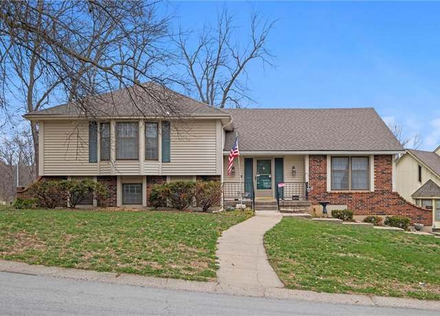 Property at 18500 E 27th St, Independence, MO 64057, 5 beds, 2.5 baths