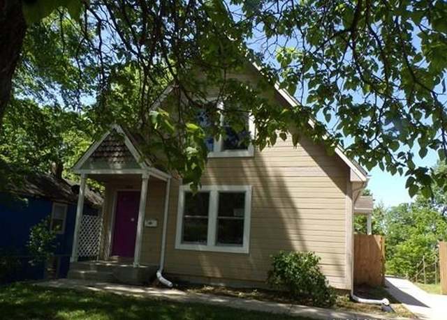 Property at 3006 Jarboe St, Kansas City, MO 64108, 3 beds, 2 baths