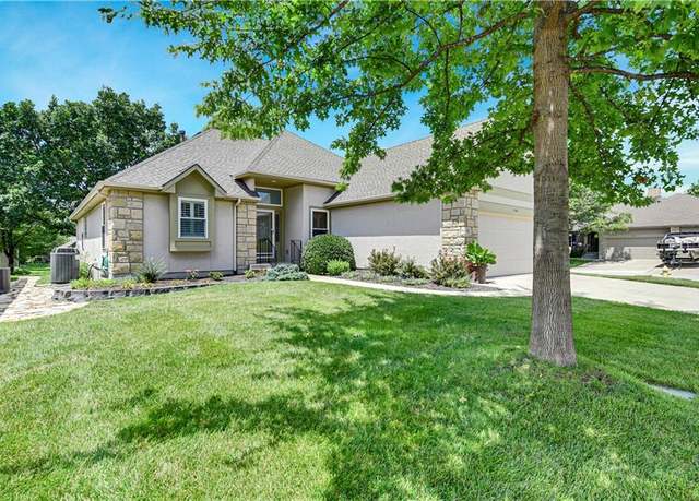 Property at 4100 SW James Younger Dr, Lee's Summit, MO 64082, 3 beds, 3 baths