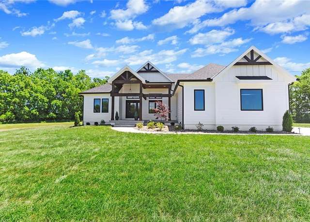 Property at 821 Eve Orchid Dr, Greenwood, MO 64034, 4 beds, 3 baths